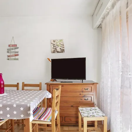 Proche Ле-Лаванду